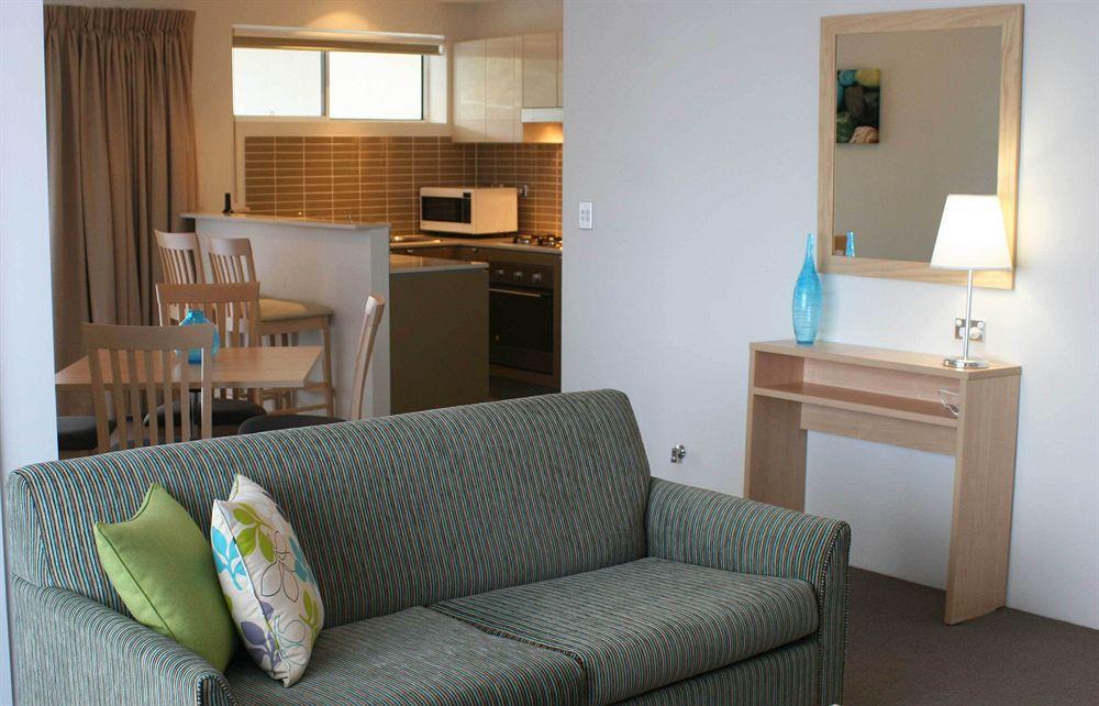 Quality Suites Pioneer Sands Wollongong Ngoại thất bức ảnh