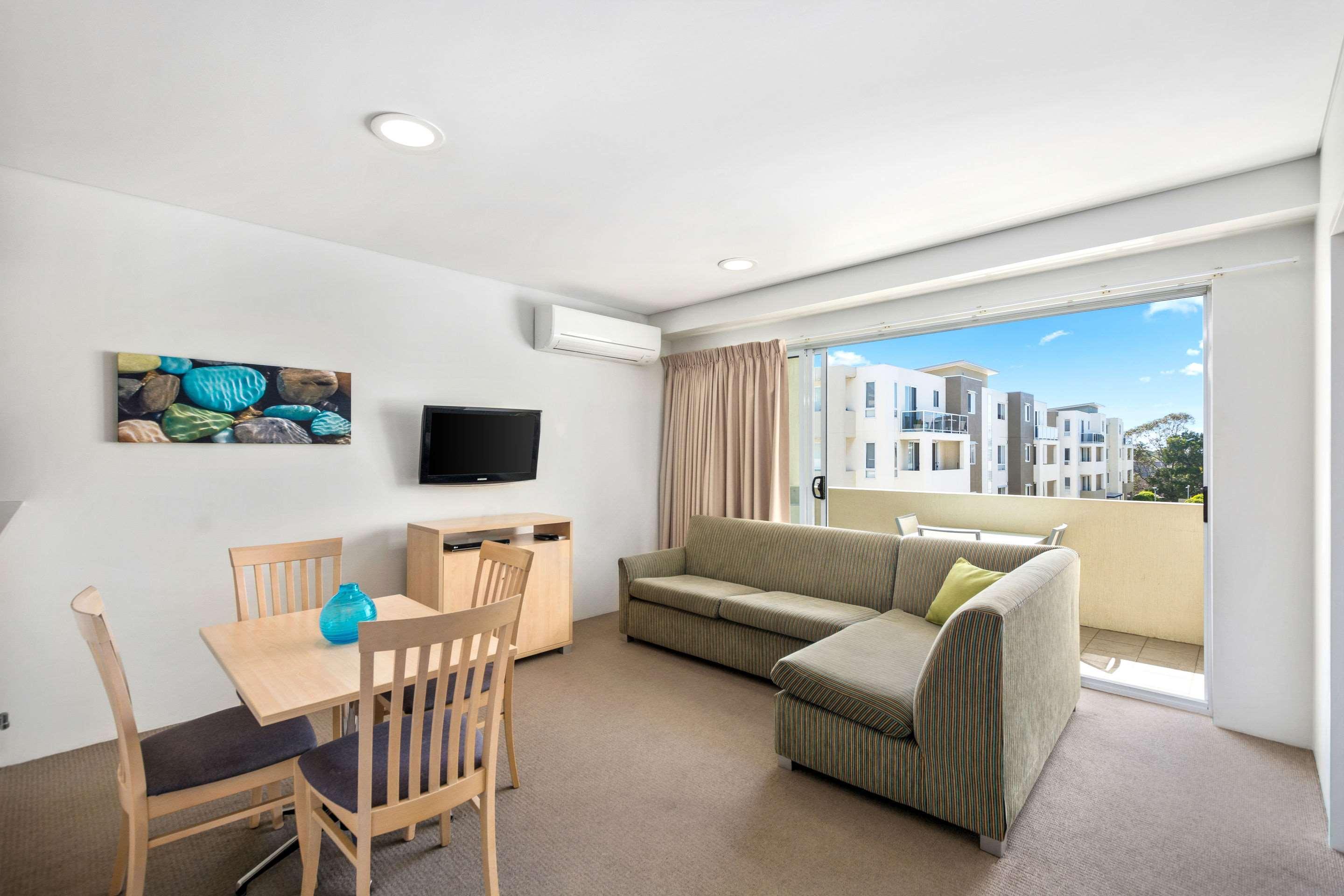 Quality Suites Pioneer Sands Wollongong Ngoại thất bức ảnh