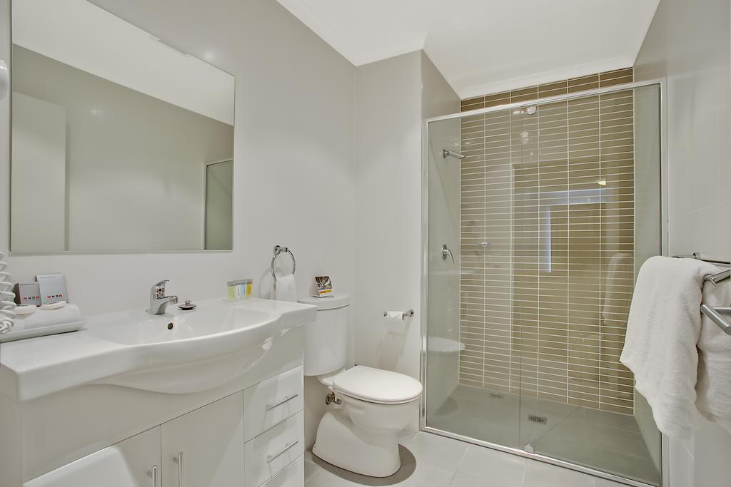 Quality Suites Pioneer Sands Wollongong Ngoại thất bức ảnh
