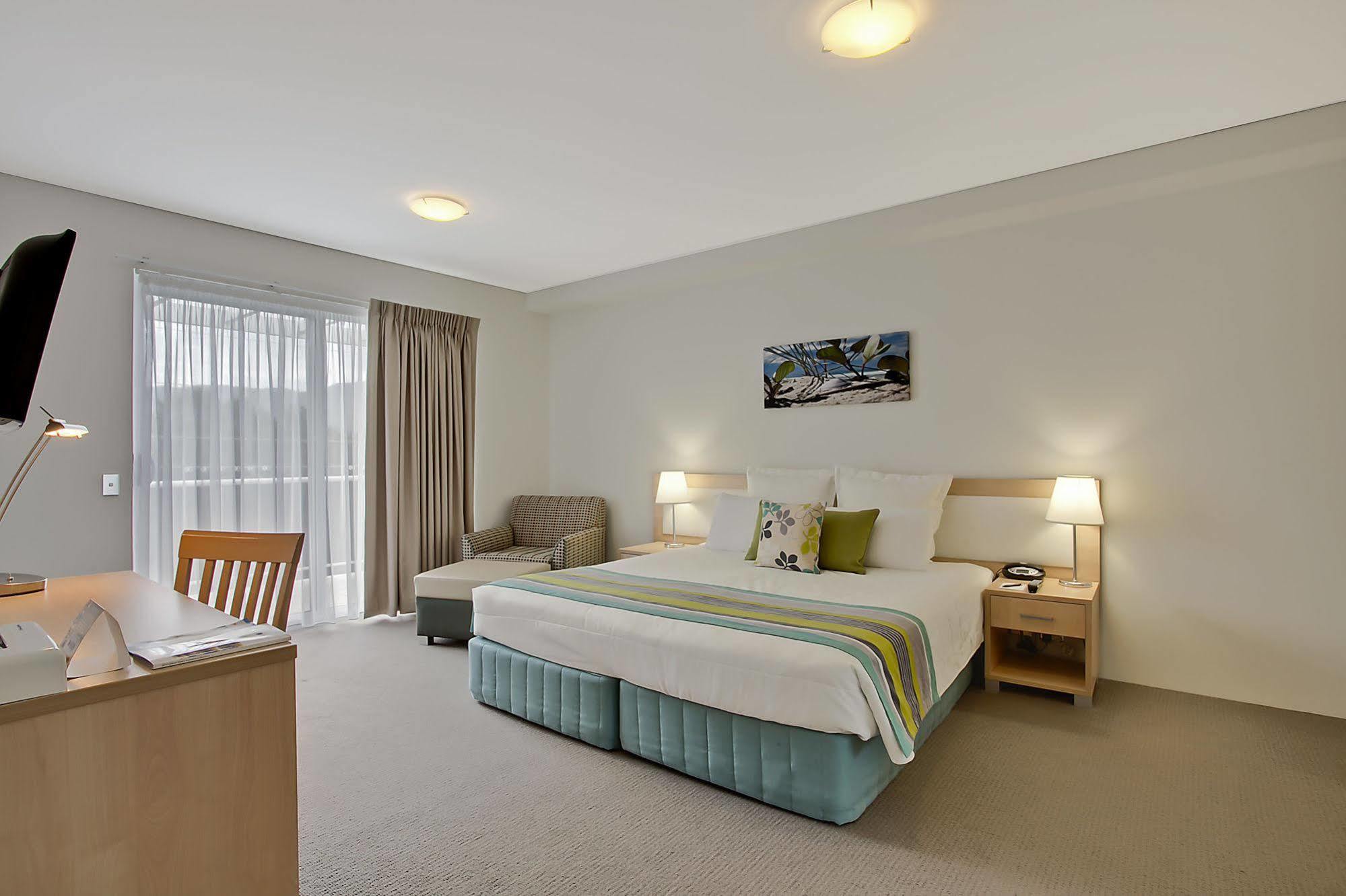 Quality Suites Pioneer Sands Wollongong Ngoại thất bức ảnh